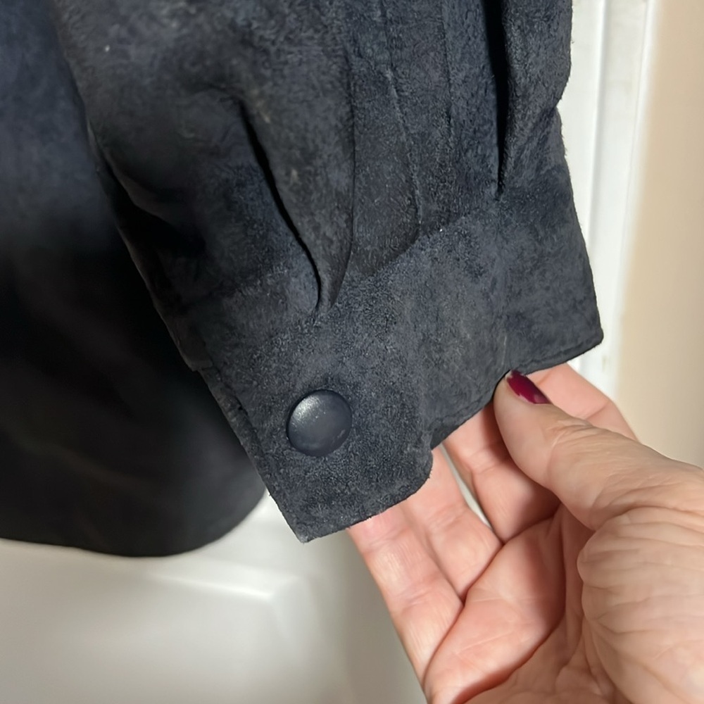 Vintage Danier Suede Navy Blue Jacket - Picture 10 of 14